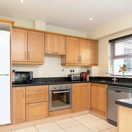 City Centre - Great Location *